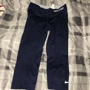 nike capri leggings